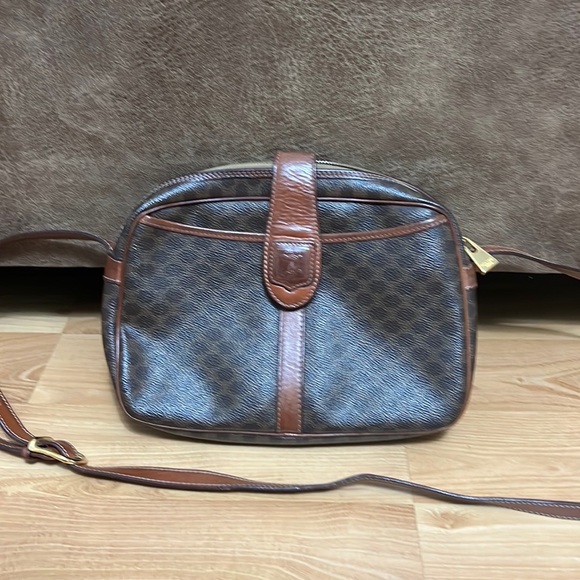 Celine Handbags - Celine vintage crossbody bag
